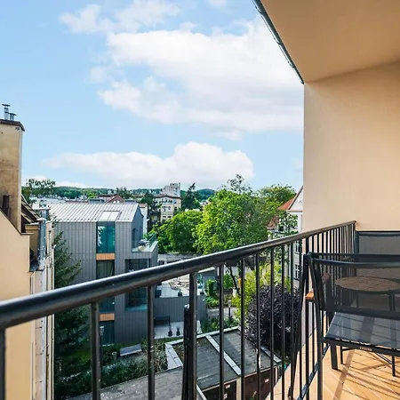 Pink Flower By Oneapartments Сопот