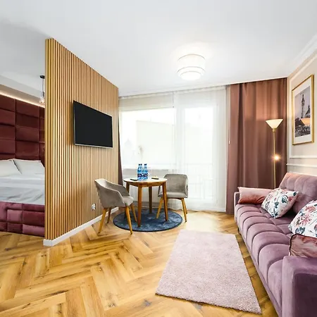 Pink Flower By Oneapartments