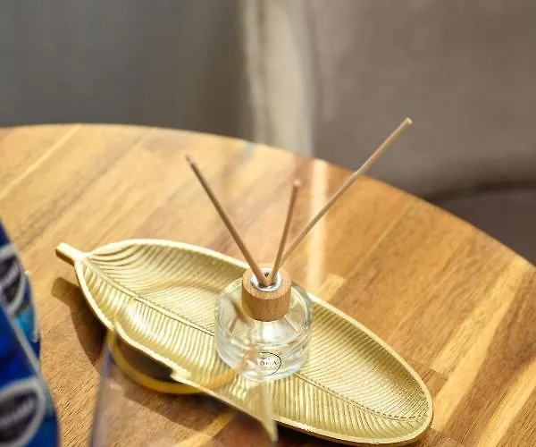 Pink Flower By Oneapartments Sopot